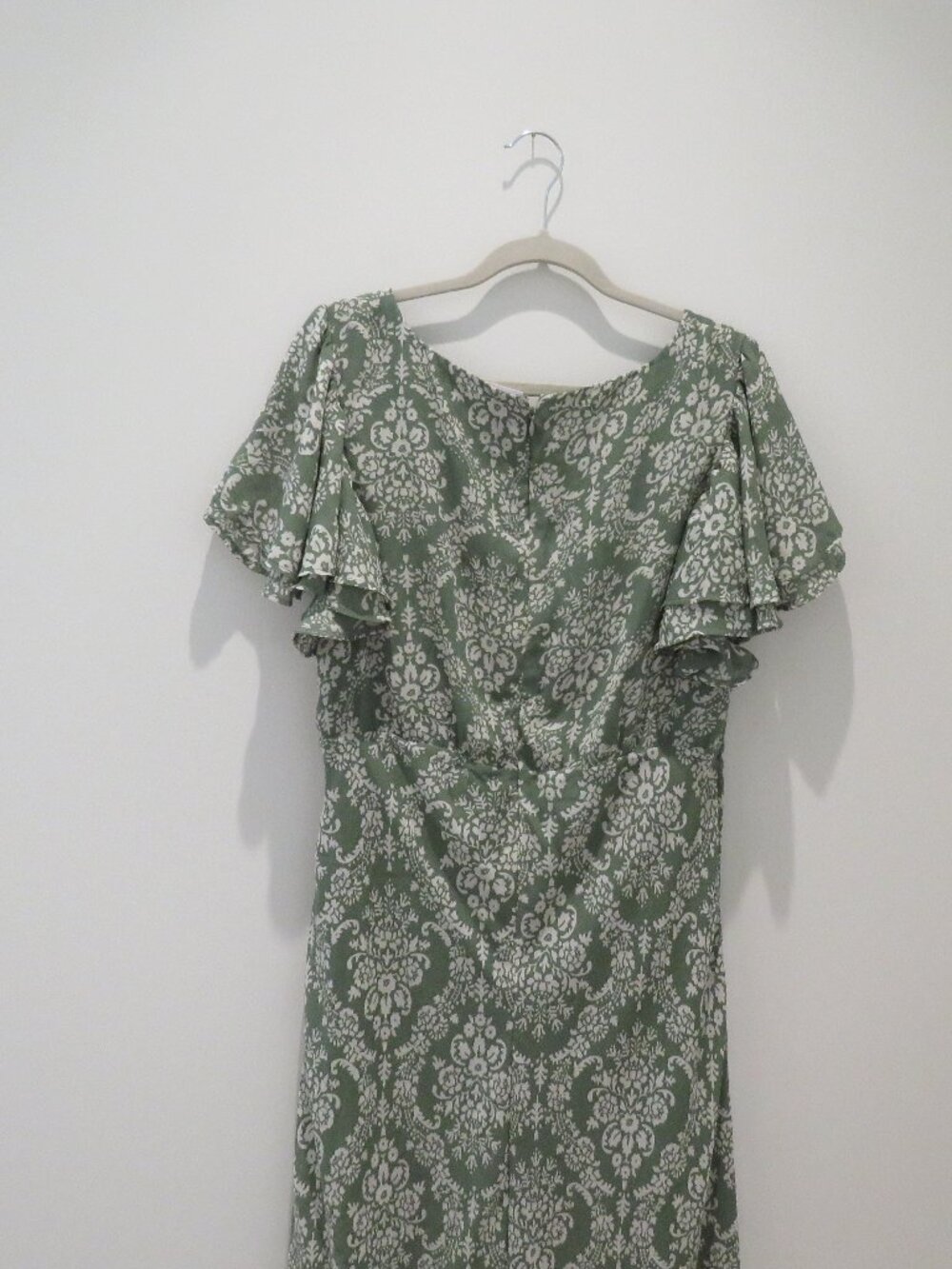 Abercrombie & Fitch Sage Green and Cream Floral Maxi Dress - Picture 11 of 16